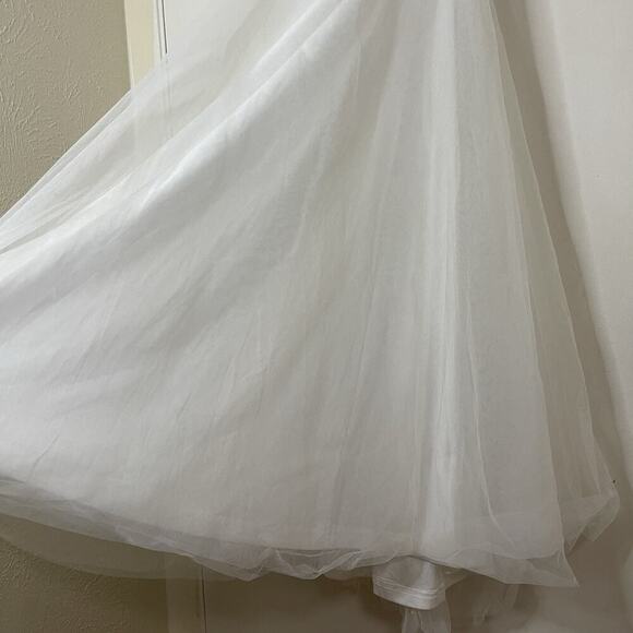 NEW! Selfie Leslie Floating By Plunging Neckline Mesh Overlay Midi Dress White L - Picture 9 of 13